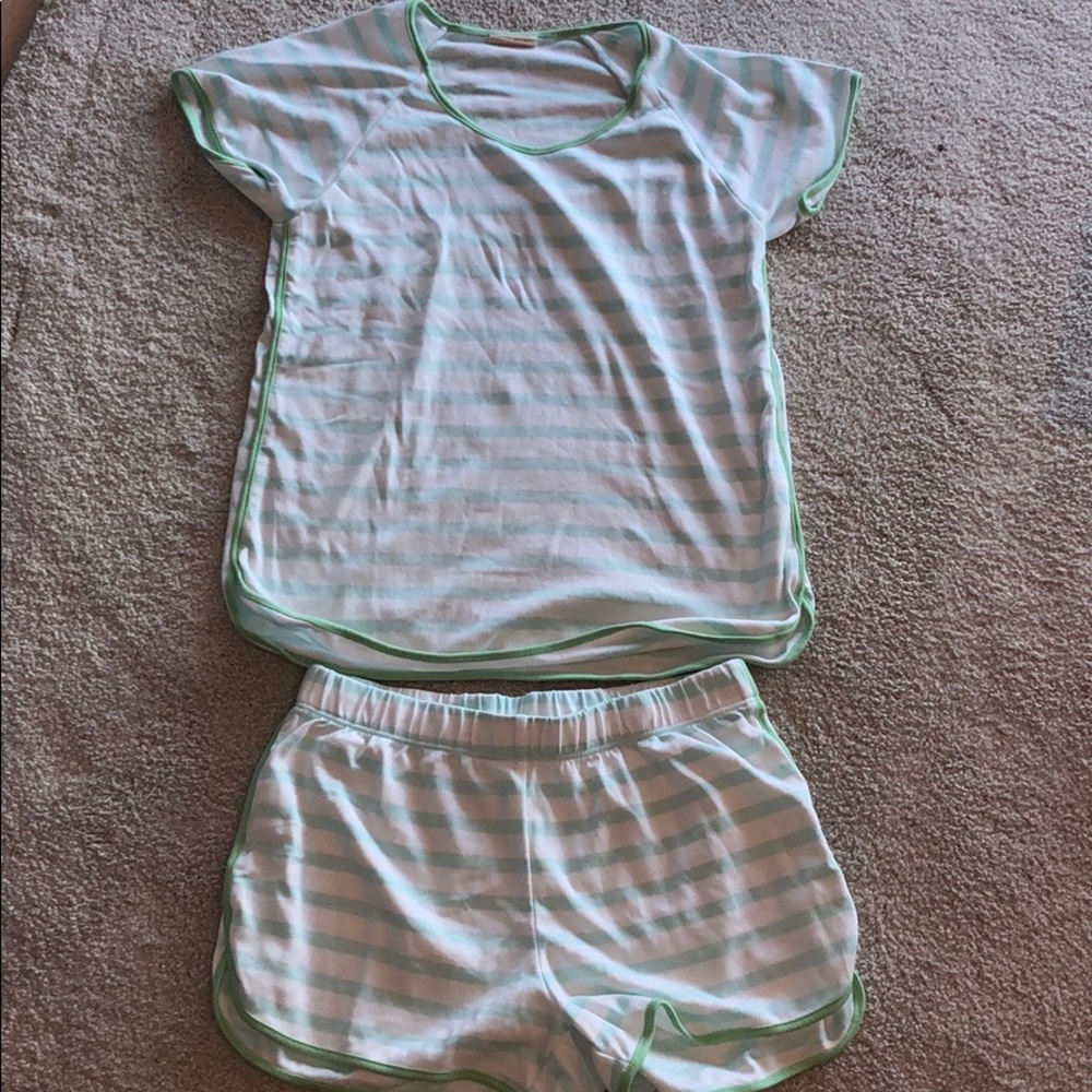 Lake Pajama set xs short sleeves and shorts